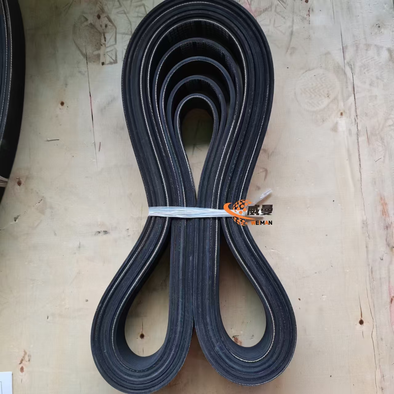 97c9b56296f4308a6f55a8d5760f700